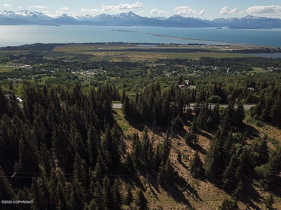 5th image of 1790 Skyline Dr