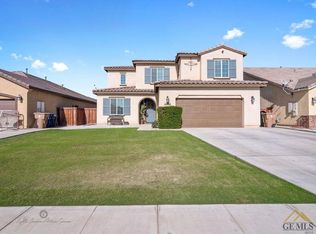 10404 Sirretta Peak Pl, Bakersfield, CA 93311