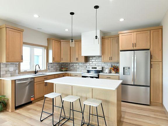 5th image of 3154 Archer Pl S