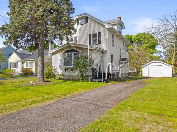 89 Doris Rd, Rochester, NY 14622