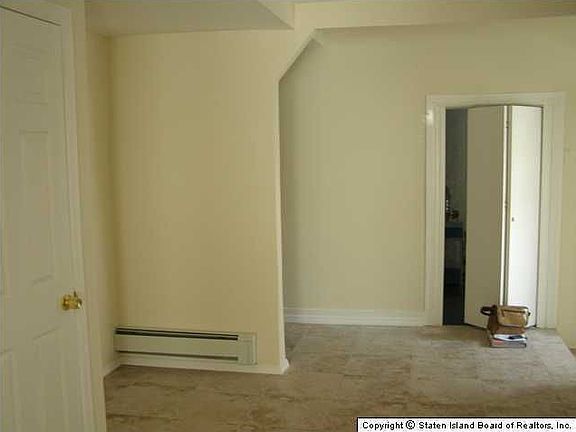 4th image of 39 Coursen Pl