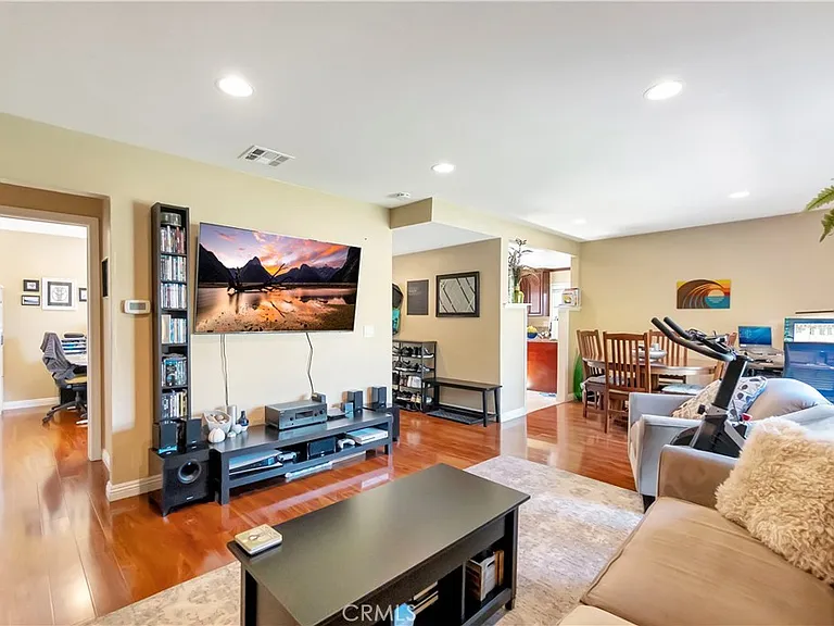 5141 Cheryl Dr — Photo 5