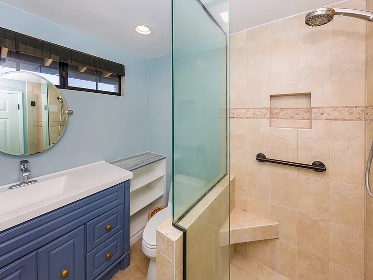 5650 Maynard Ave — Photo 8
