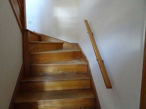 2nd image of 7915 W Belmont Ave