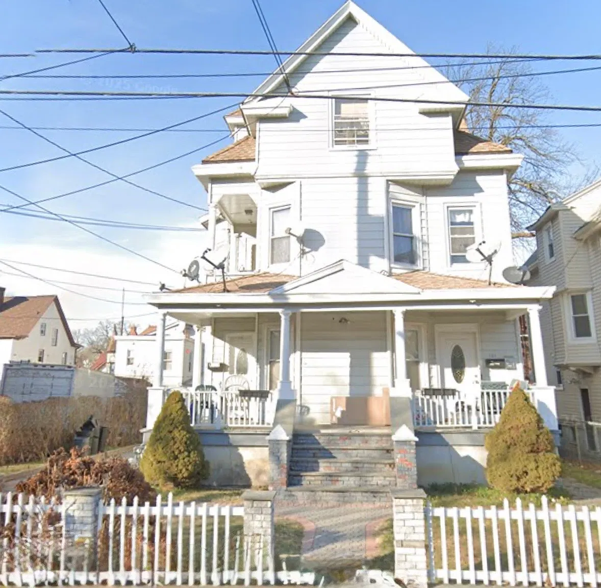 2 bed, $3,000 — Photo 1