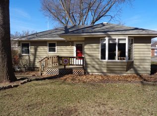 35 N 22nd St, Denison, IA 51442