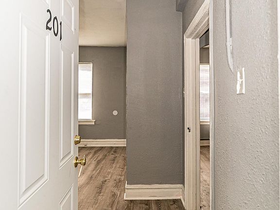 2nd image of 4050 Delmar Blvd #201