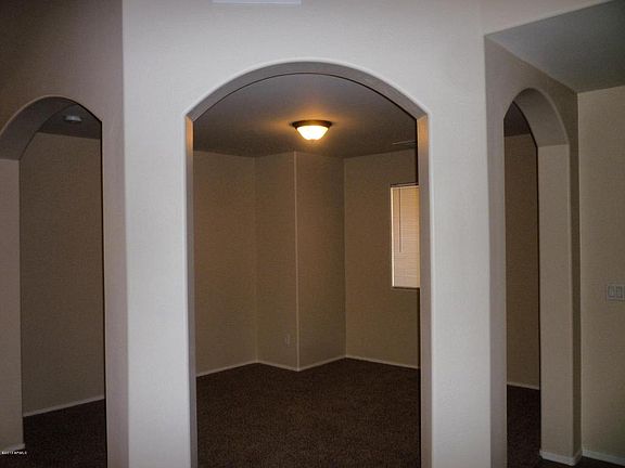 4th image of 29735 W Clarendon Ave