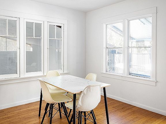 5th image of 2130 Clifford St