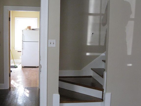 3rd image of 112 Barberry Ln #A
