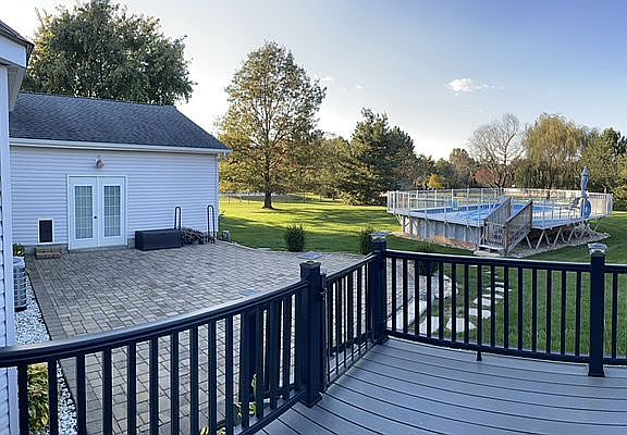 4th image of 62 Brandon Dr