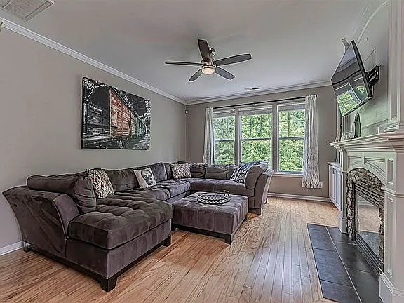 5903 Hourglass Ct — Photo 3