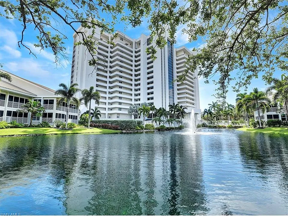 6361 Pelican Bay Blvd #904