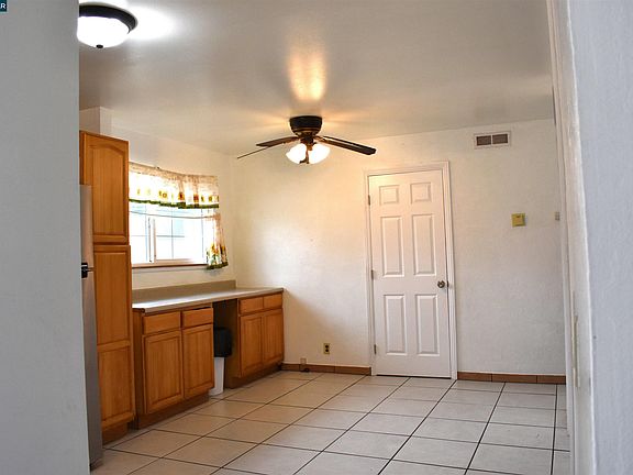 5th image of 130 Kennison Ct