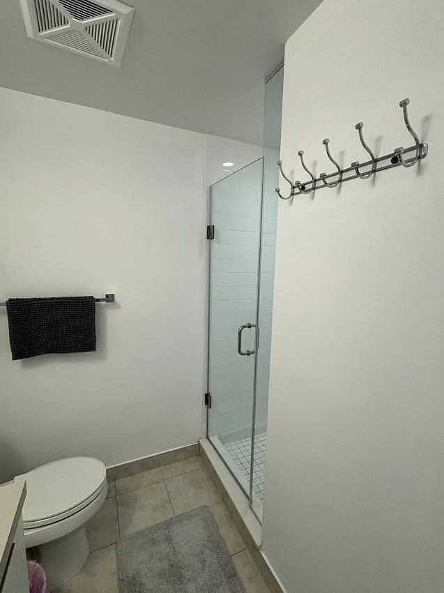 Flex Room - York St & Bremner Blvd — Photo 4