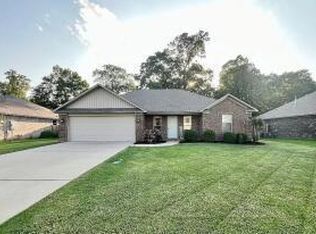 28 Weatherwood Dr, Greenbrier, AR 72058