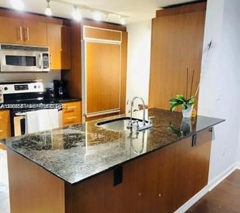 10275 Collins Avenue Cu #327