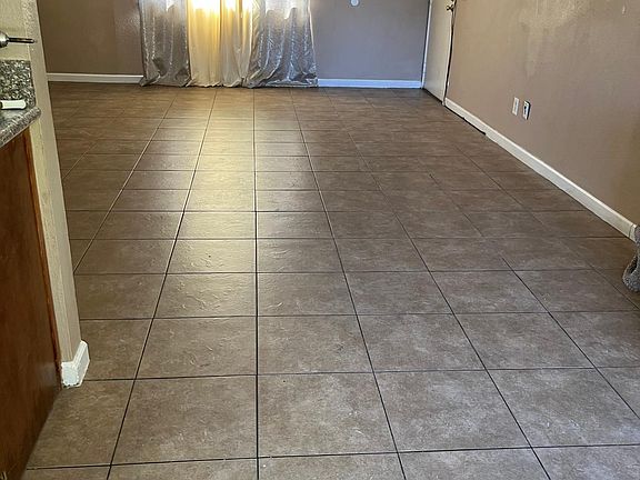 4th image of 1372 Pattee Cir APT B