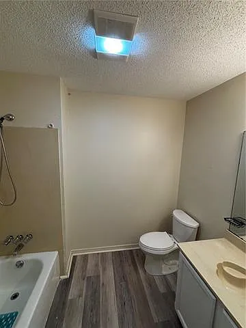 184 Crislaur Ave #E — Photo 10