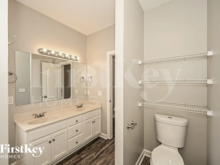837 Manderlay Way — Photo 12