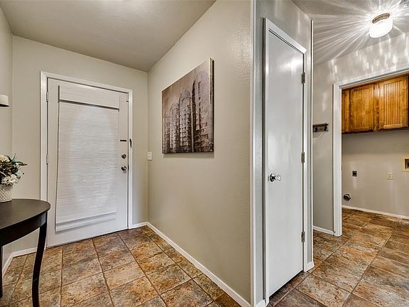 4th image of 741 Montvale Dr