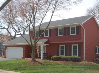 1767 Fairoak Rd, Naperville, IL 60565