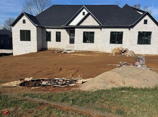 1033 Lakemere Rd, Somerset, KY 42503