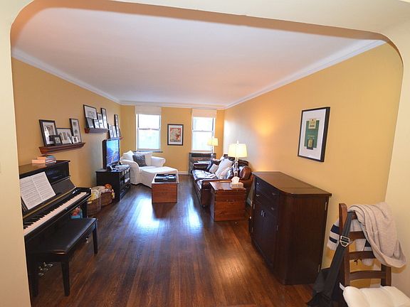 4th image of 75-40 Austin St APT 1GL