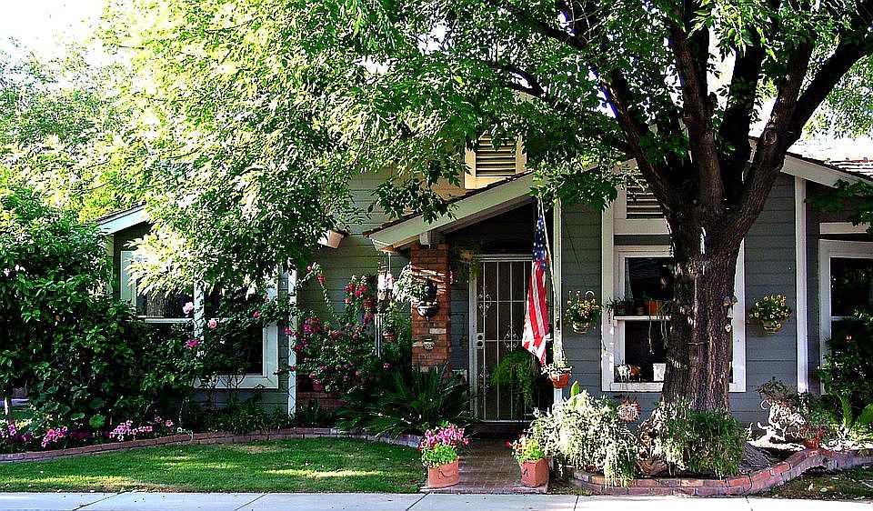 1st image of 110 E Campo Bello Dr