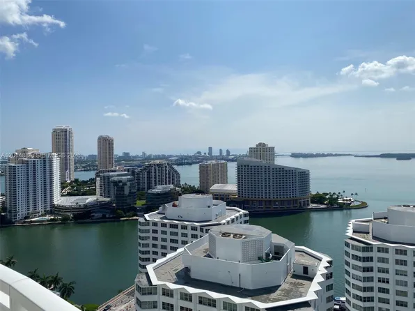 950 Brickell Bay Dr, Miami, FL
