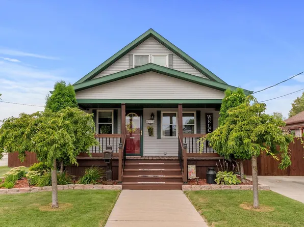 944 South 26th STREET, Manitowoc, WI 54220