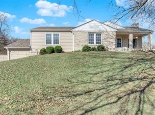 801 Prigge Rd, Saint Louis, MO 63138