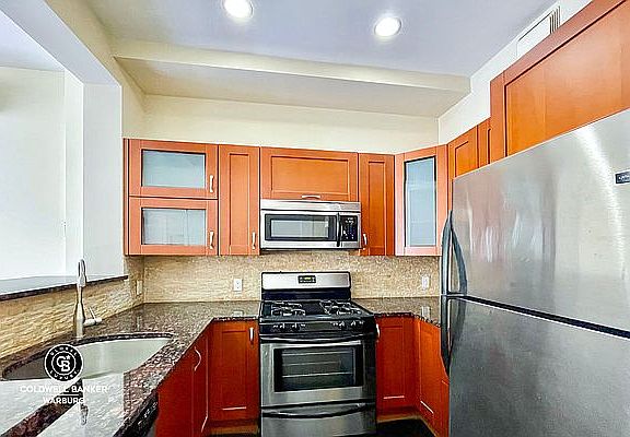 4th image of 38 W 83rd St APT 3R