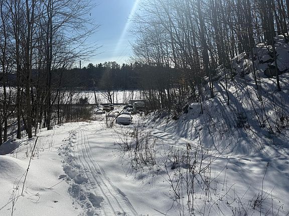 4th image of 299 Intervale Road