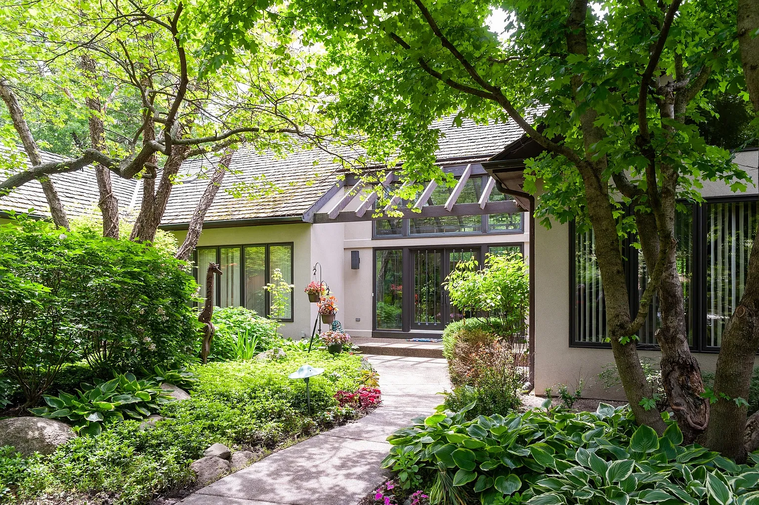 1 Bridle Ln photo 1
