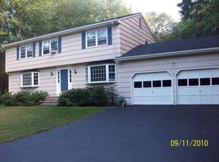 103 Scenic Hill Rd, Trumbull, CT 06611