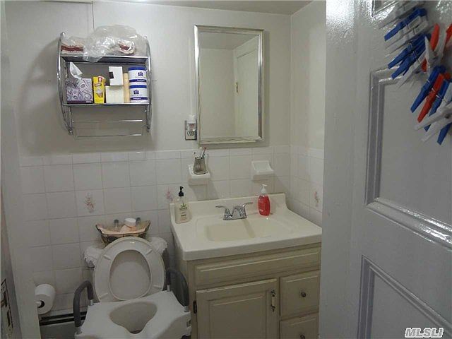 2nd image of 2336 Valentine Ave