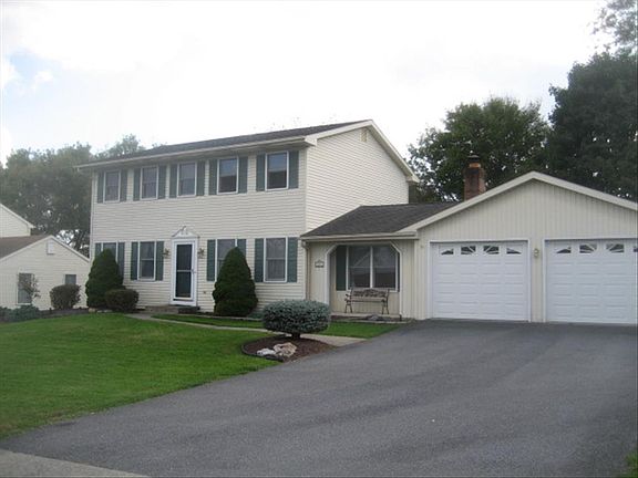 3rd image of 606 Buckingham Dr