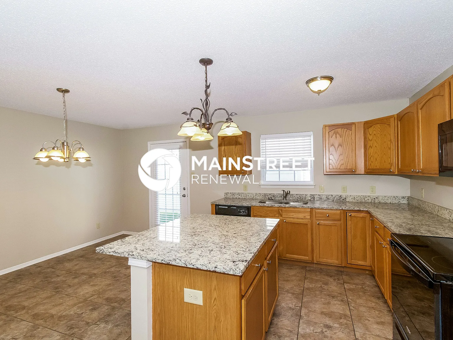 2031 Bridlewood Dr — Photo 4