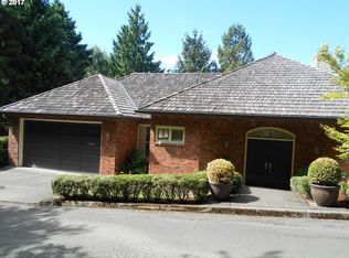 2310 SW Chelmsford Ave, Portland, OR 97201