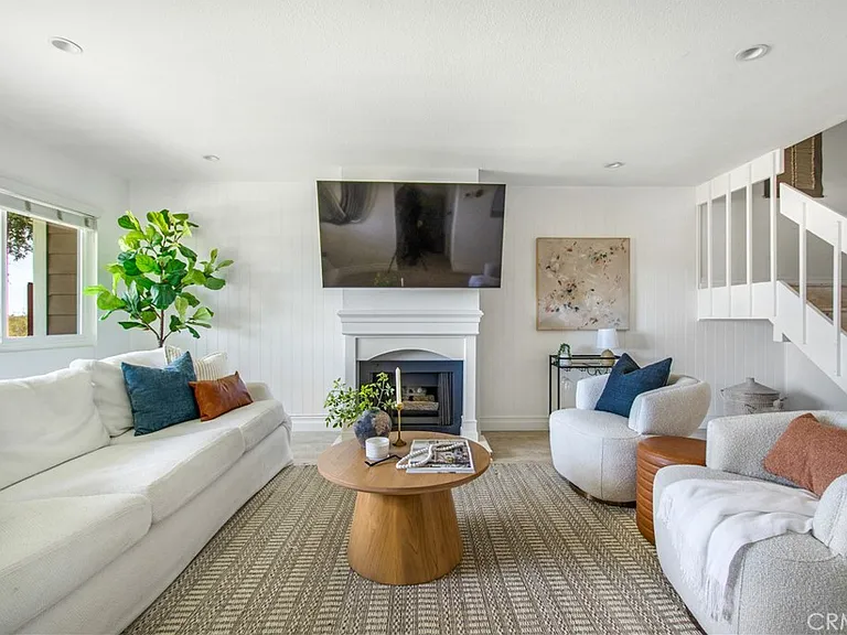 19 Seabird Ct #13 — Photo 3