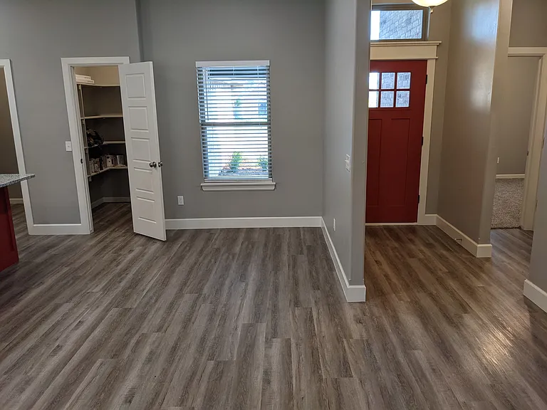 Entry & Dining Area