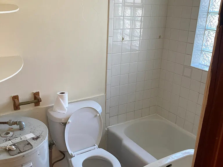 18400 Torrence Ave — Photo 5