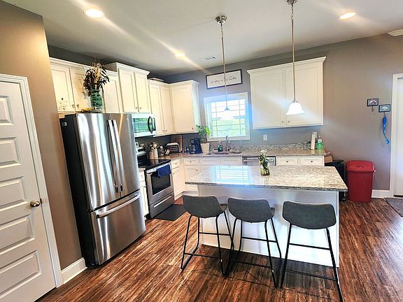 4th image of 1206 Coldwater Ct