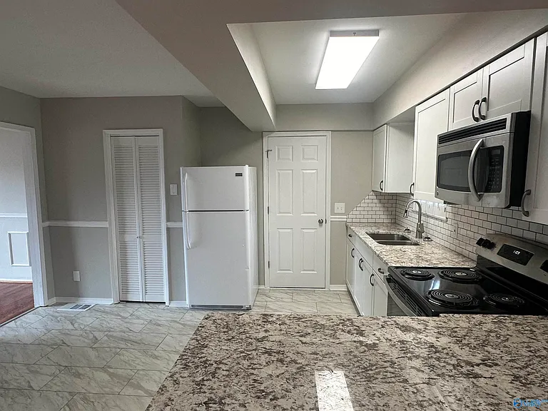 3912 Richland Dr NW — Photo 5