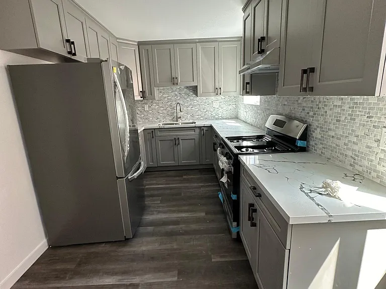 1666 W 36th St #1 — Photo 23