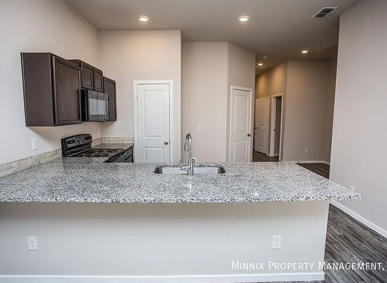 1639 133rd St #B — Photo 2