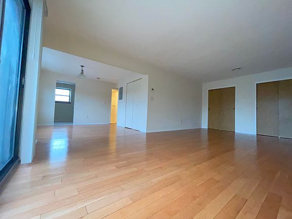 4th image of 8701 Bergenline Ave APT A1