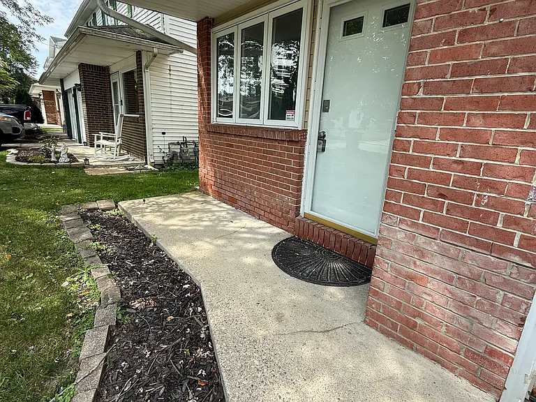 65 Sebring Dr — Photo 19