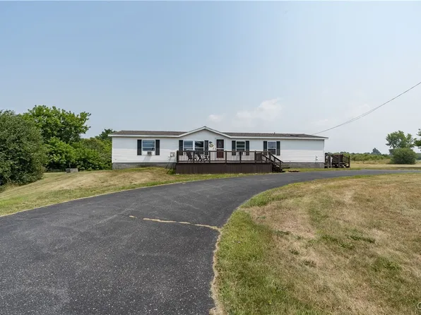 14269 County Route 62, Sackets Harbor, NY 13685